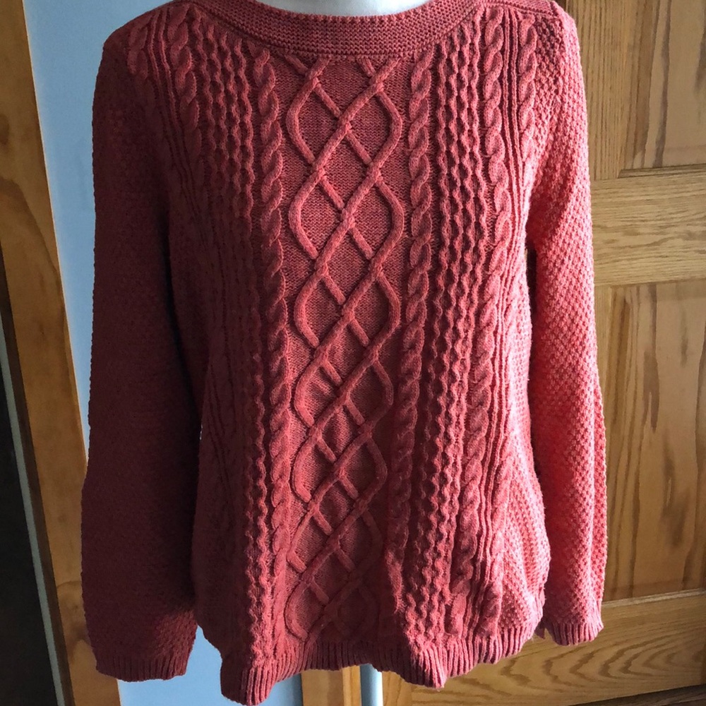Croft & barrow women’s sweater.
